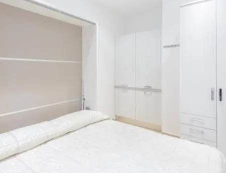 Vinyle Vatican Apartman